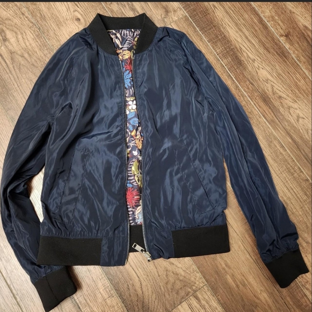 Bomber jacket